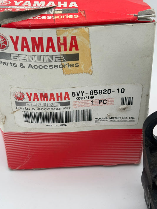 YAMAHA USED SERVO MOTOR 5VY-85820-10-00-U Y281