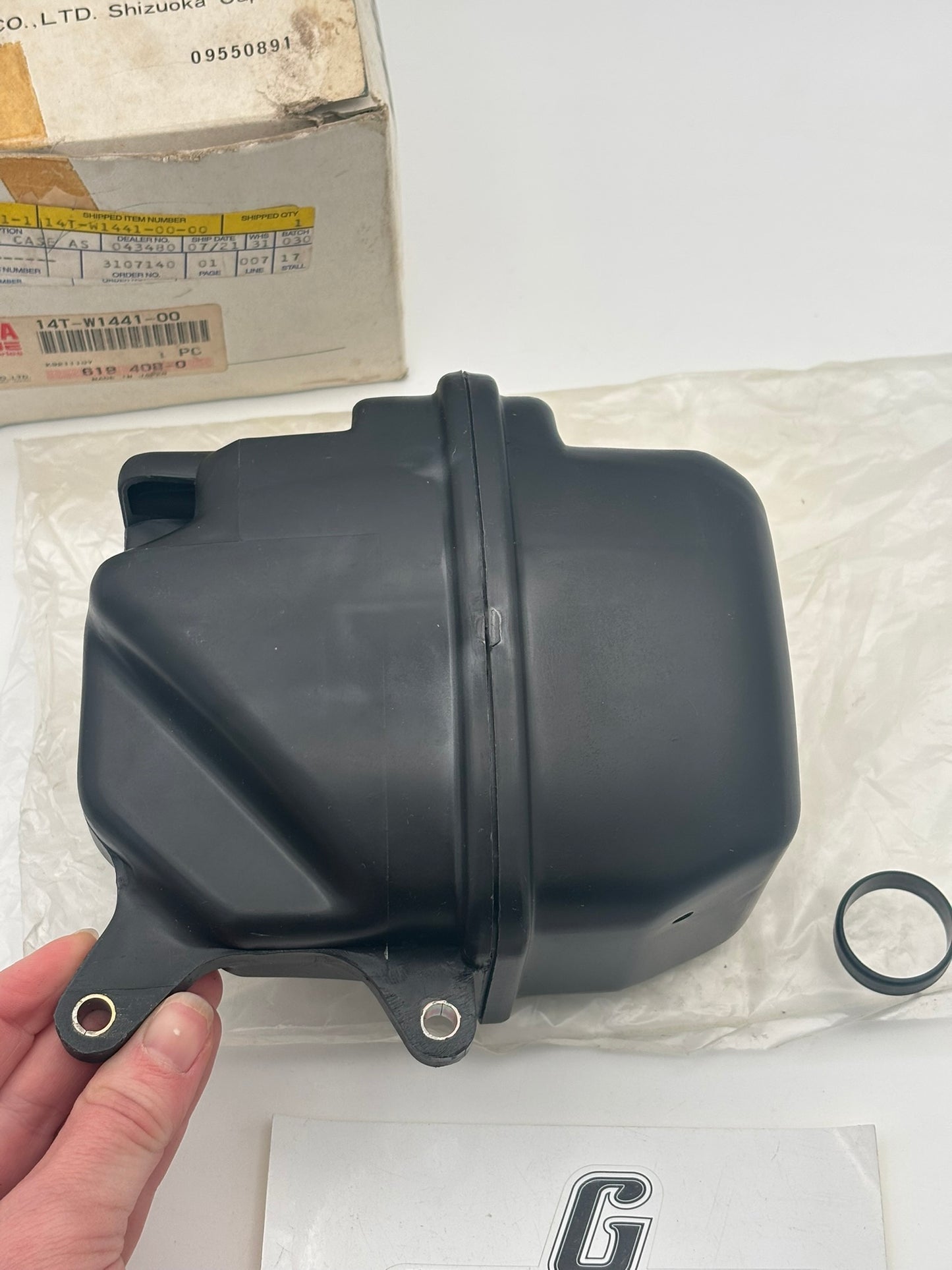 YAMAHA 1983 - 1986 CA50 AIRBOX AIR FILTER CASE 14T-14411-00-00 +  14T-W1441-00-00 Y231