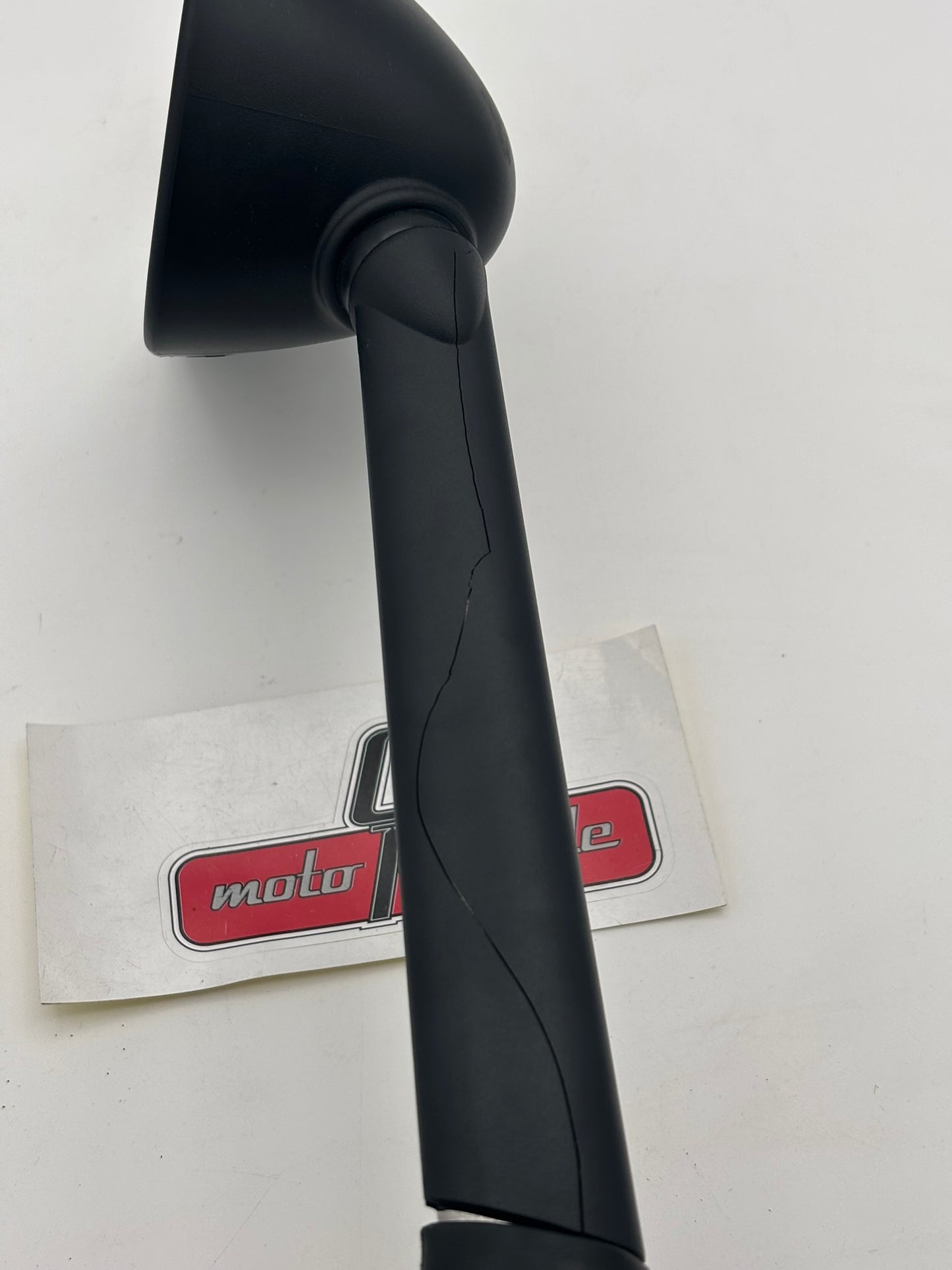 YAMAHA USED LEFT REAR VIEW MIRROR (DAMAGED) (SUB 4B5-26280-00-00 4B5-26280-09-00 ) 4B5-26280-19-00-U Y284