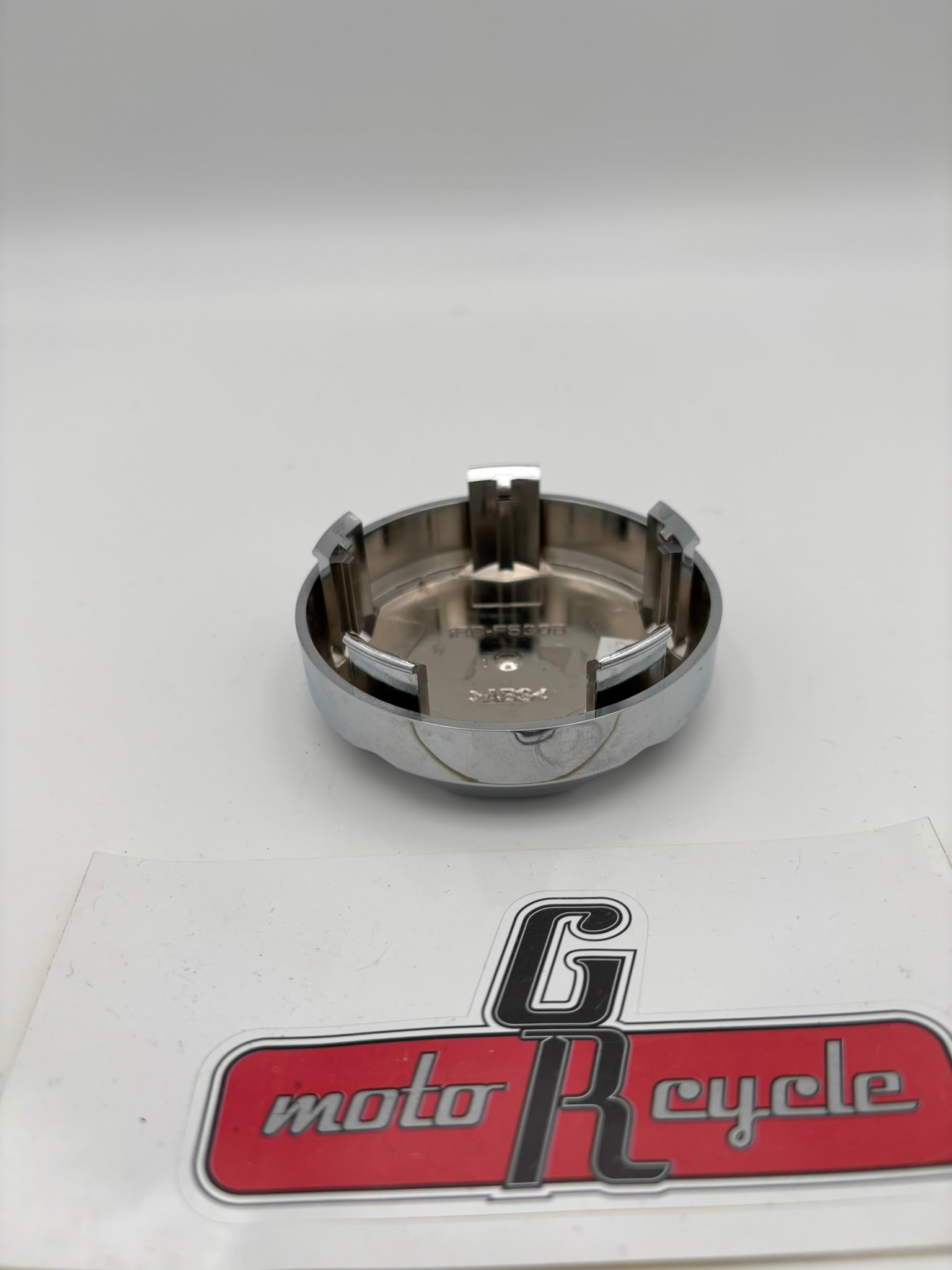 YAMAHA WHEEL CAP ASSY. INCOMPLETE 1RB-F530B-10-00-I Y194
