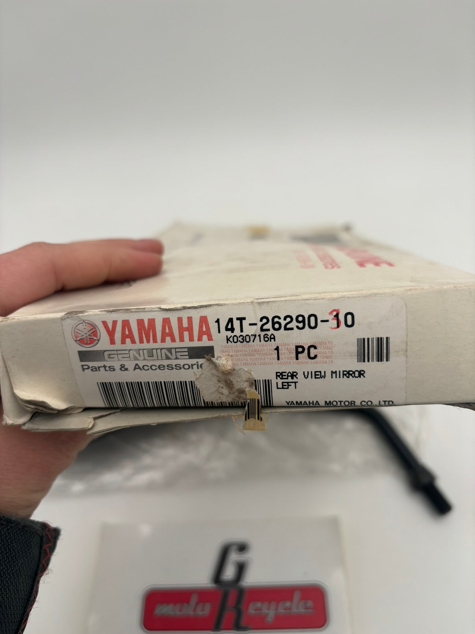 YAMAHA LEFT REAR VIEW MIRROR ASSY (SUB 14T-26290-30-00 14T-26290-31-00 ) 14T-26290-10-00 Y283