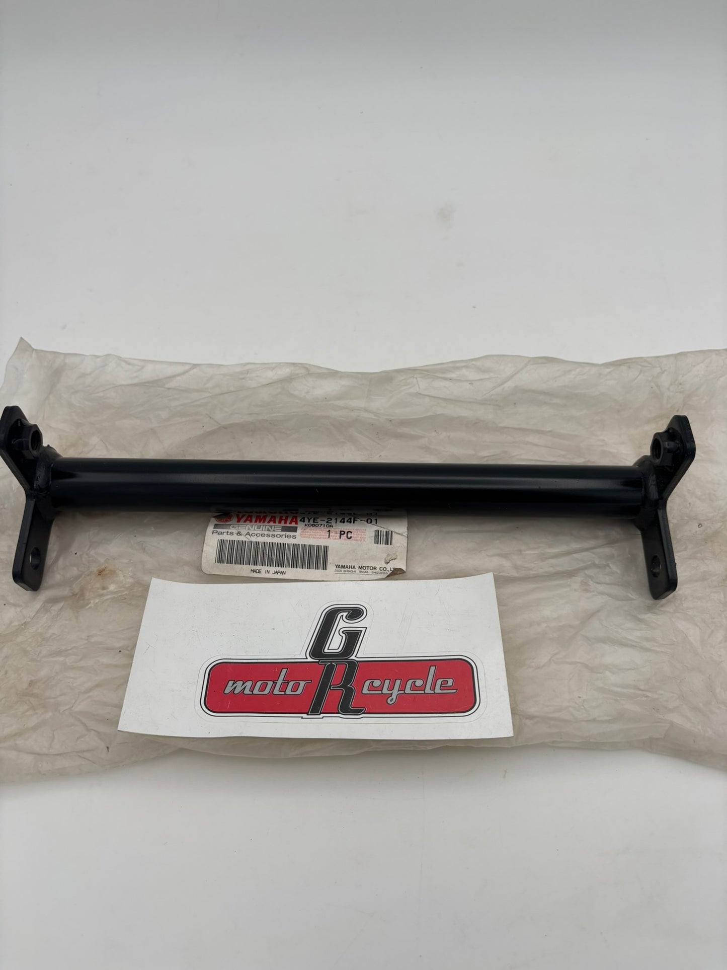 YAMAHA MUFFLER STAY 3. (SUB 4YE-2144F-00-00 ) 4YE-2144F-01-00 Y283