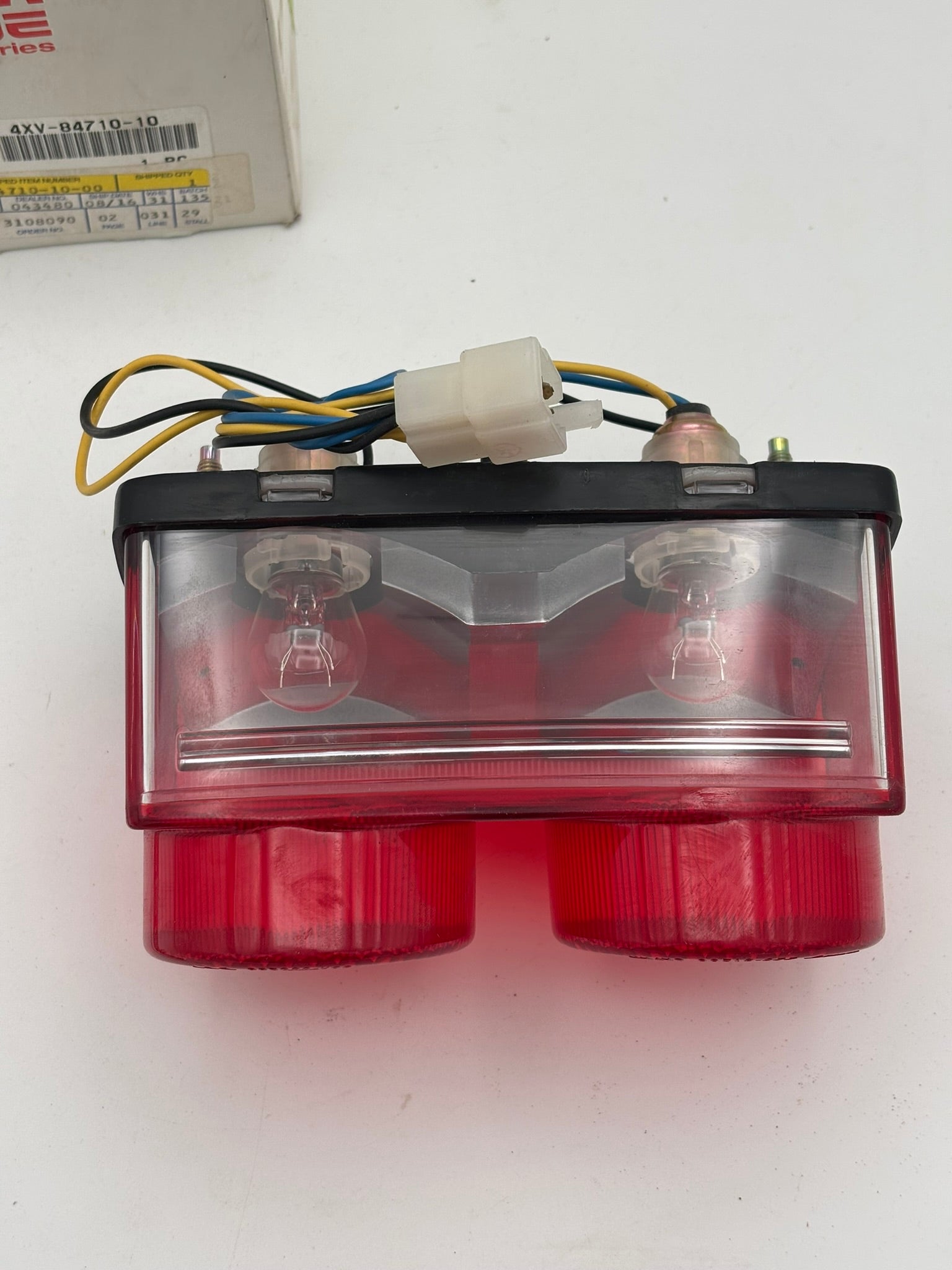 YAMAHA TAILLIGHT UNIT ASSY 4XV-84710-10-00 Y199