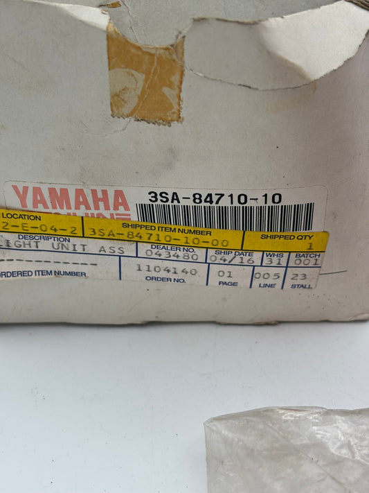 YAMAHA TAILLIGHT UNIT (SUB 3SA-84710-00-00 ) 3SA-84710-10-00 Y199