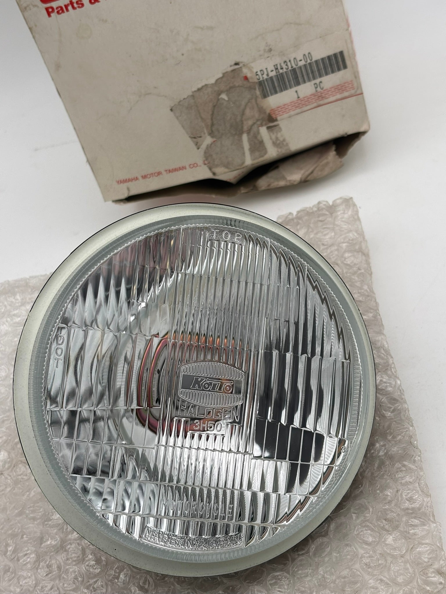 YAMAHA HEADLIGHT UNIT 5PJ-H4310-00-00 Y284