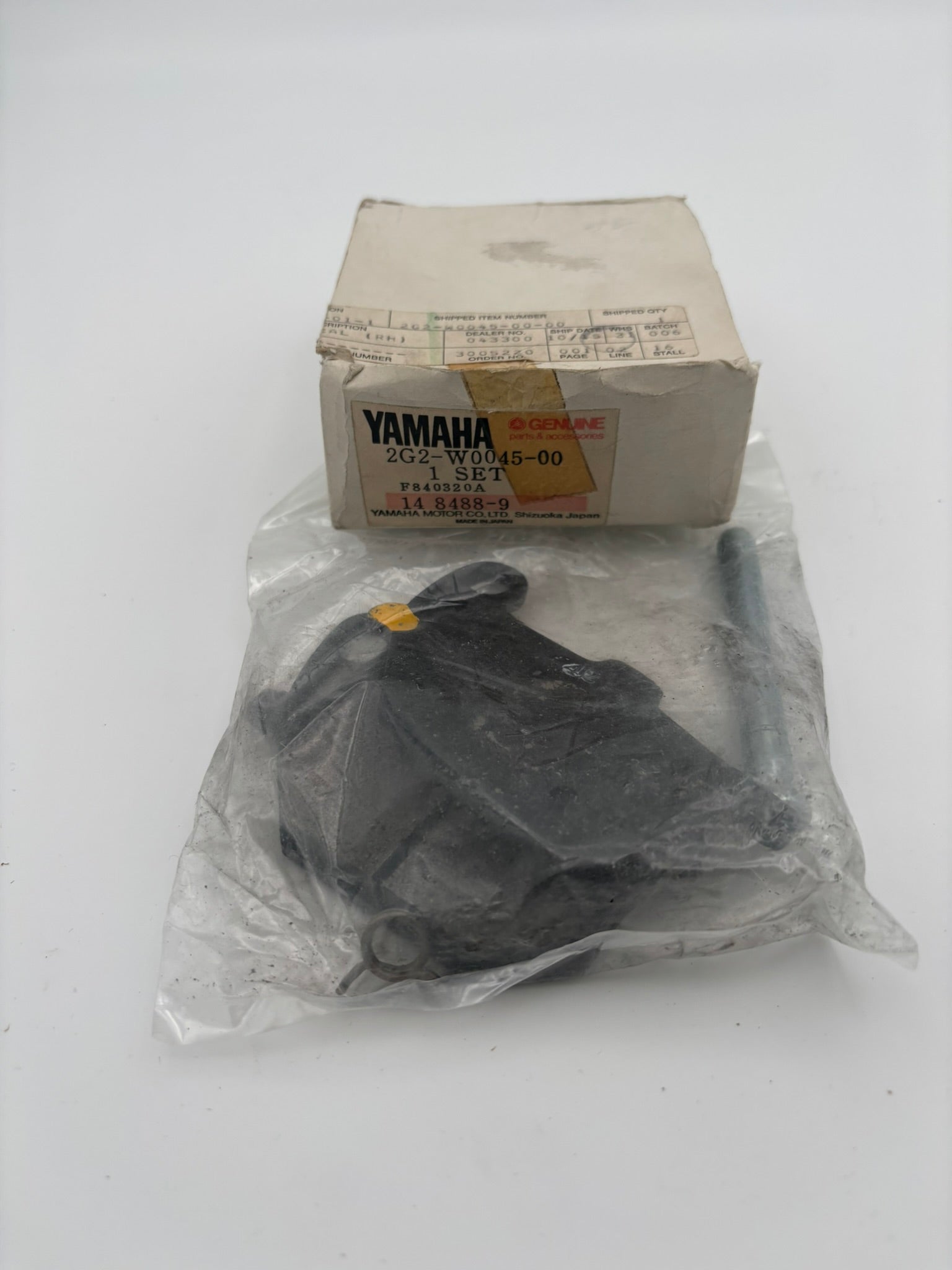 YAMAHA 1978 1979 XS750 FRONT BRAKE CALIPER PAD KIT 2G2-W0045-00 Y197