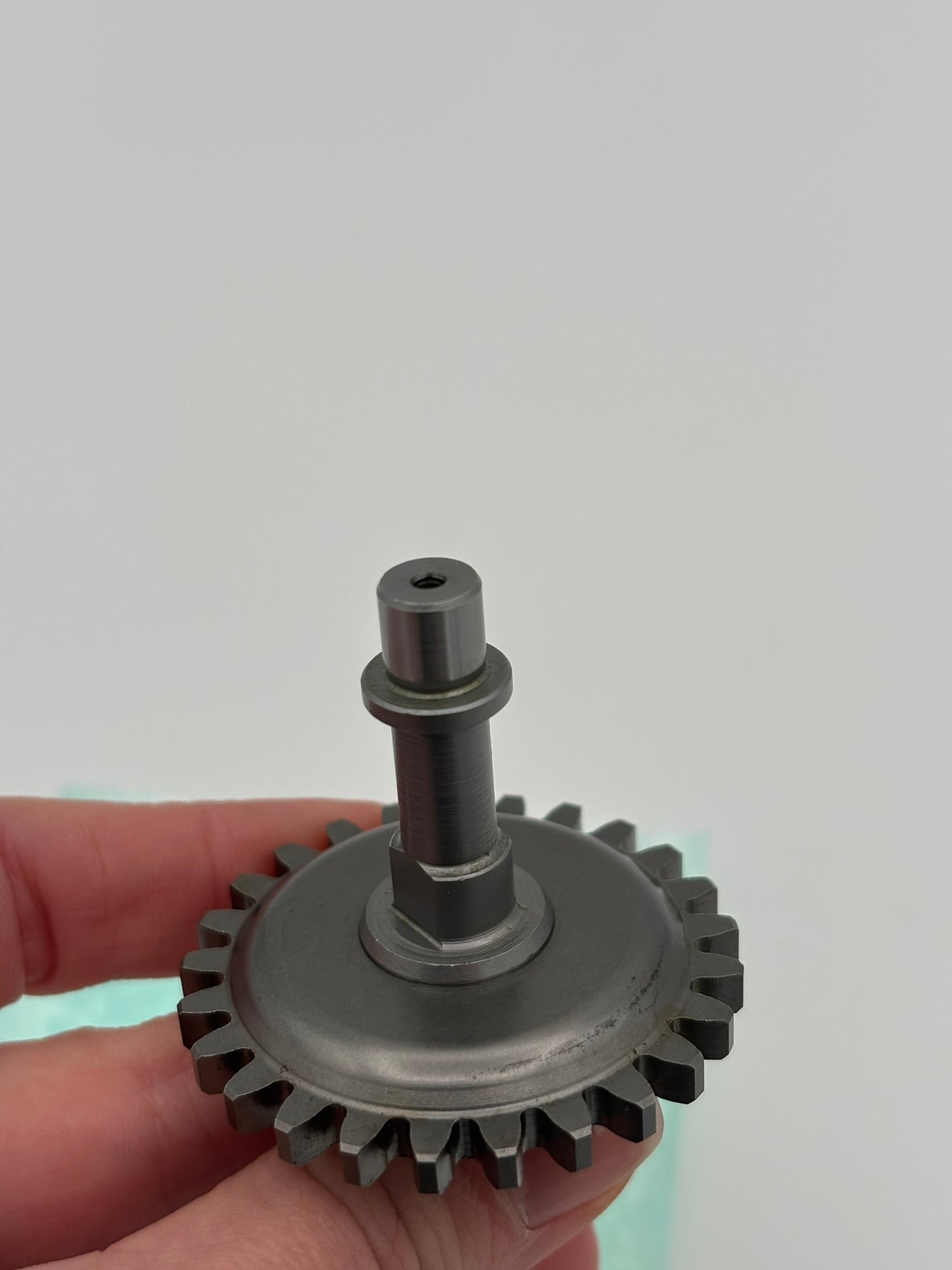 SUZUKI WATER PUMP SHAFT 17510-37F10 S23