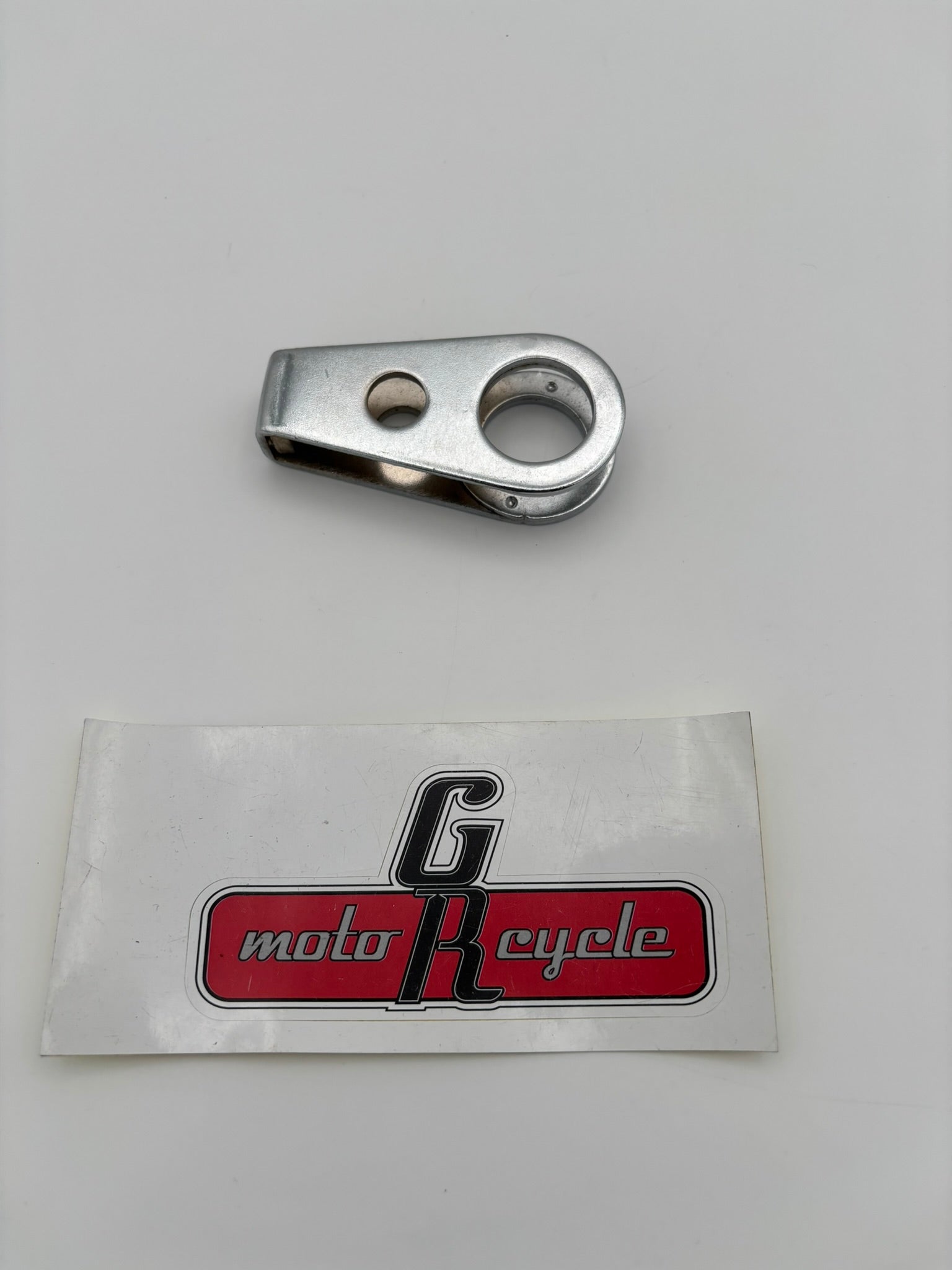 YAMAHA R.H. CHAIN PULLER (SUB 168-25388-00-00 168-25389-00-00 ) 1A1-25389-00-00 Y35