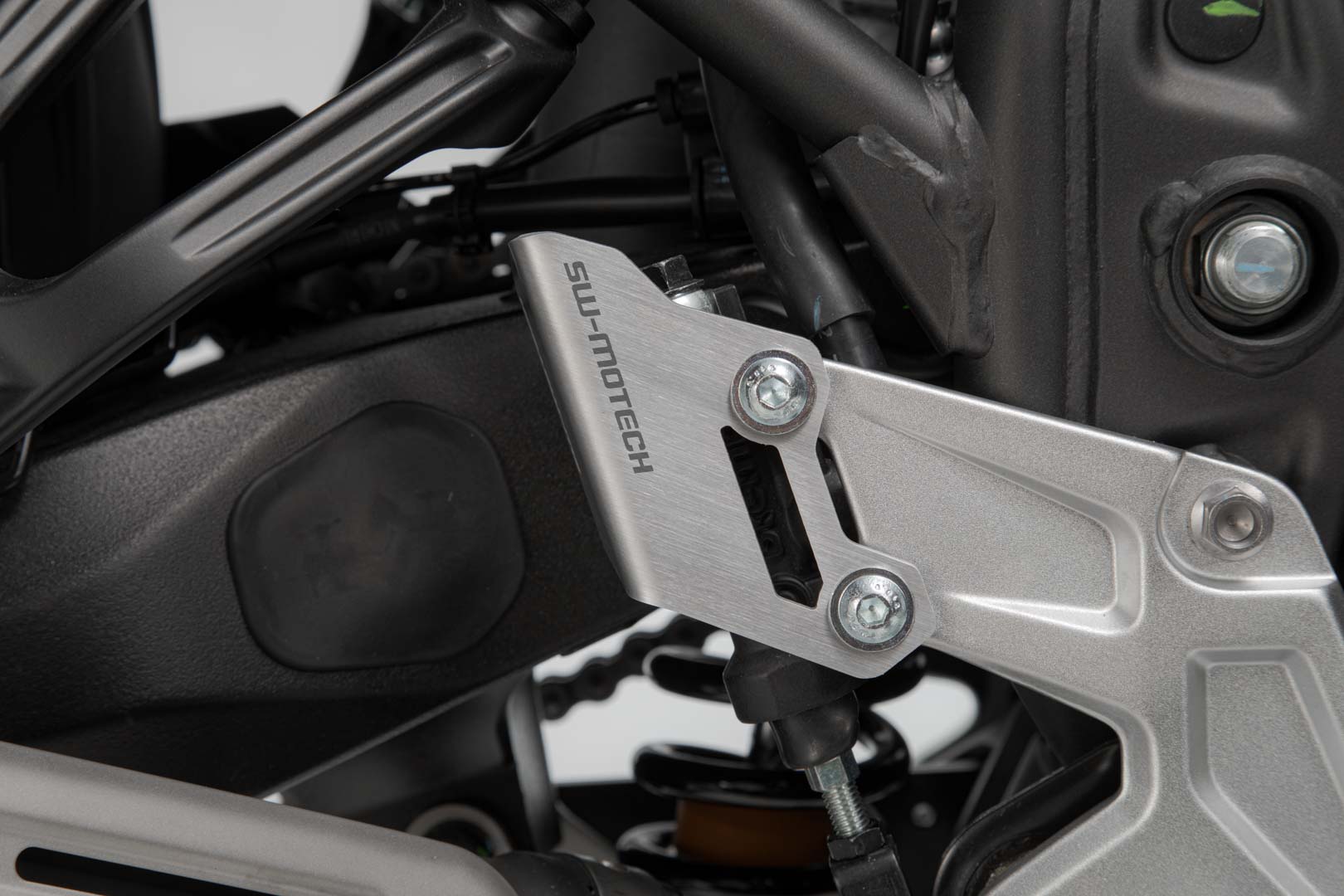 SW-MOTECH BRAKE CYL GUARD YAM XT700Z (21-22) BPS.06.799.10000/S
