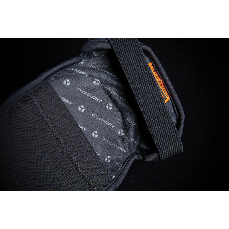 ICON FA3 ELBOW GUARD BK S/M 2706-0207