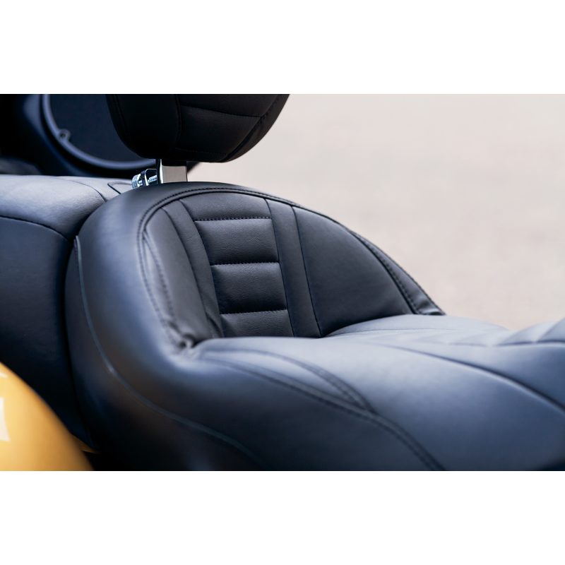 MUSTANG SEAT DELUXE TOURING FLH 79006