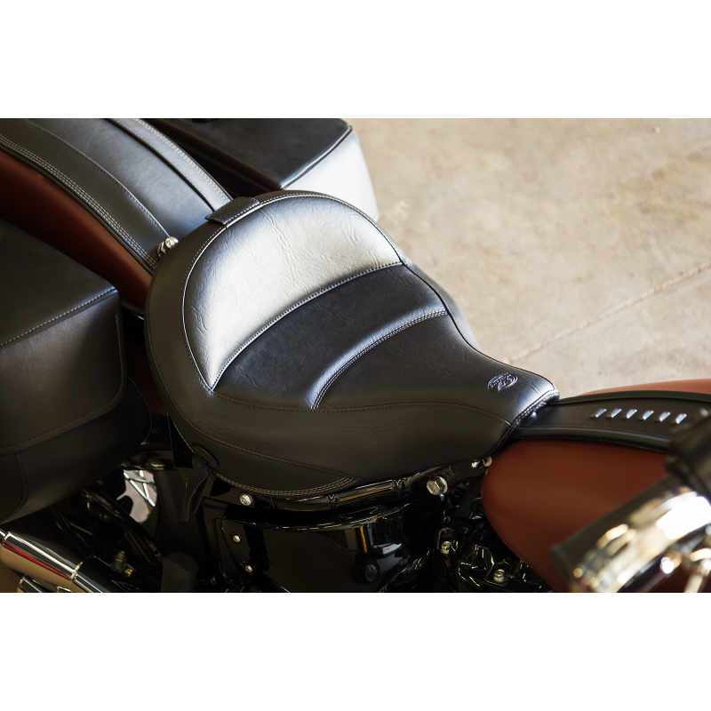 MUSTANG SEAT SOLO DBR MXTOUR FLHC 79330