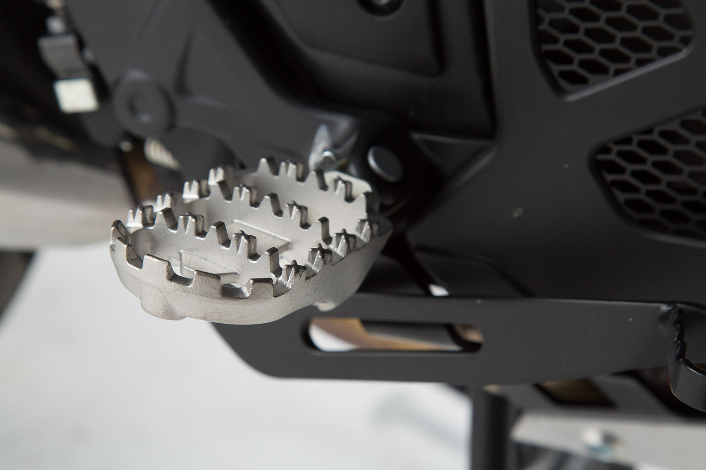 SW-MOTECH ION FOOTREST KIT HON SUZ KTM FRS.01.011.10303/S