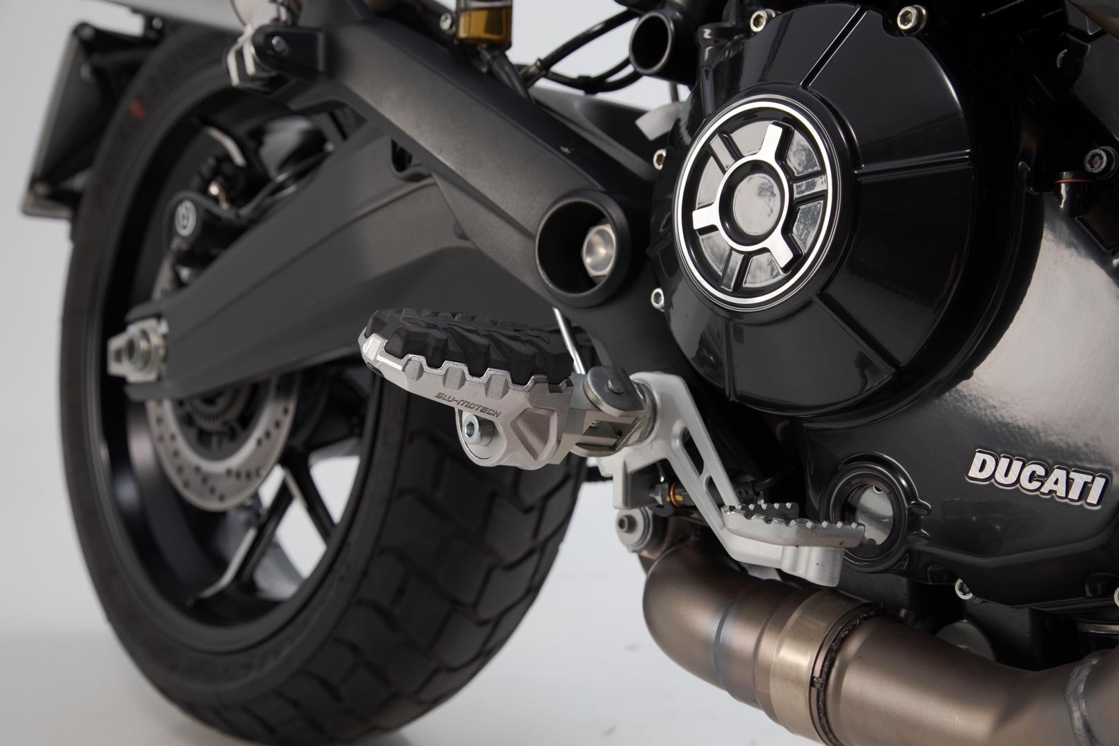 SW-MOTECH EVO FOOTREST DUCATI/BEN TRK502X (18-22) FRS.22.112.10002