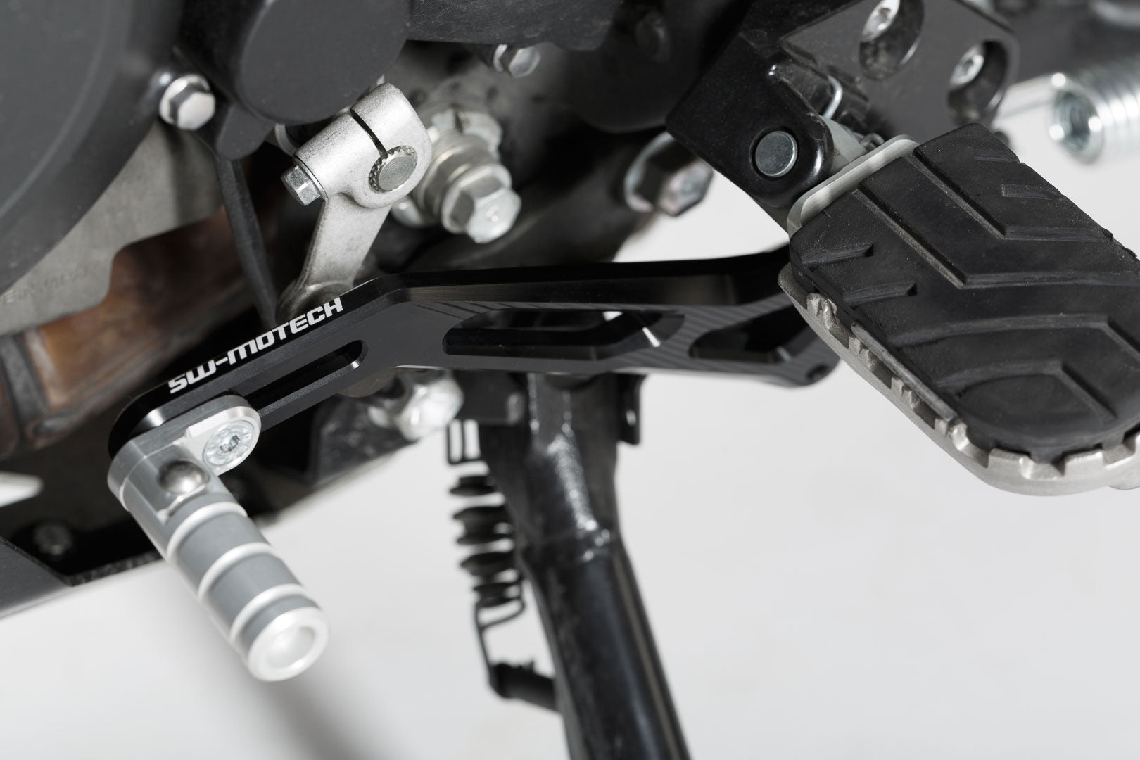 SW-MOTECH GEAR LEVER SUZ DL1000(14-19)/1050(20-22) FSC.05.440.10001