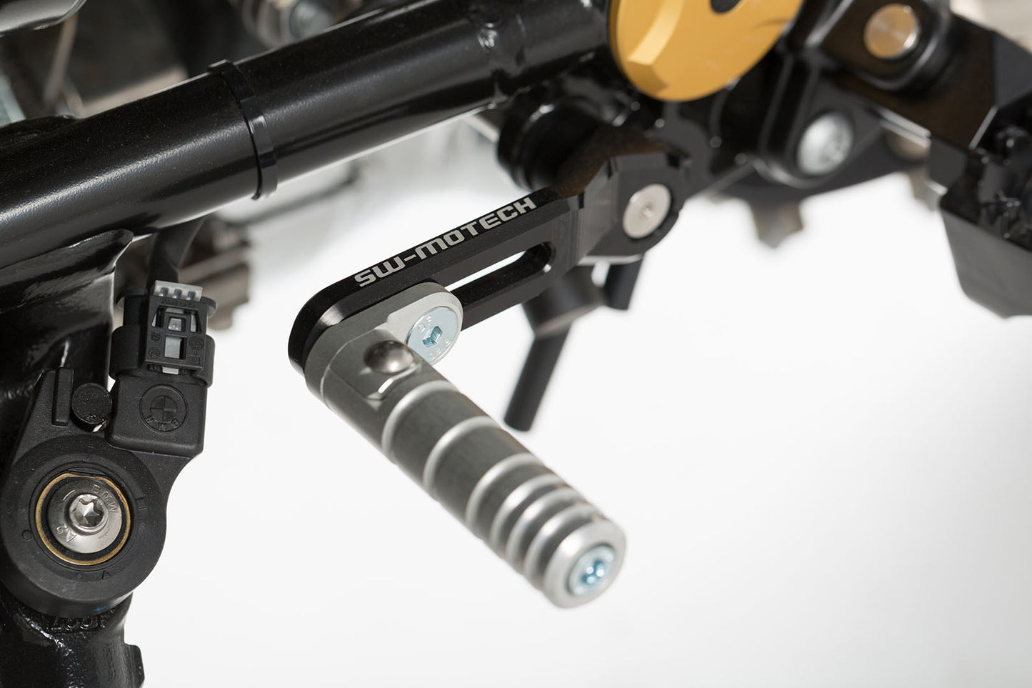 SW-MOTECH GEAR LEVER R9T/SCRAMBLER/PURE/GS(16-22) FSC.07.512.10001
