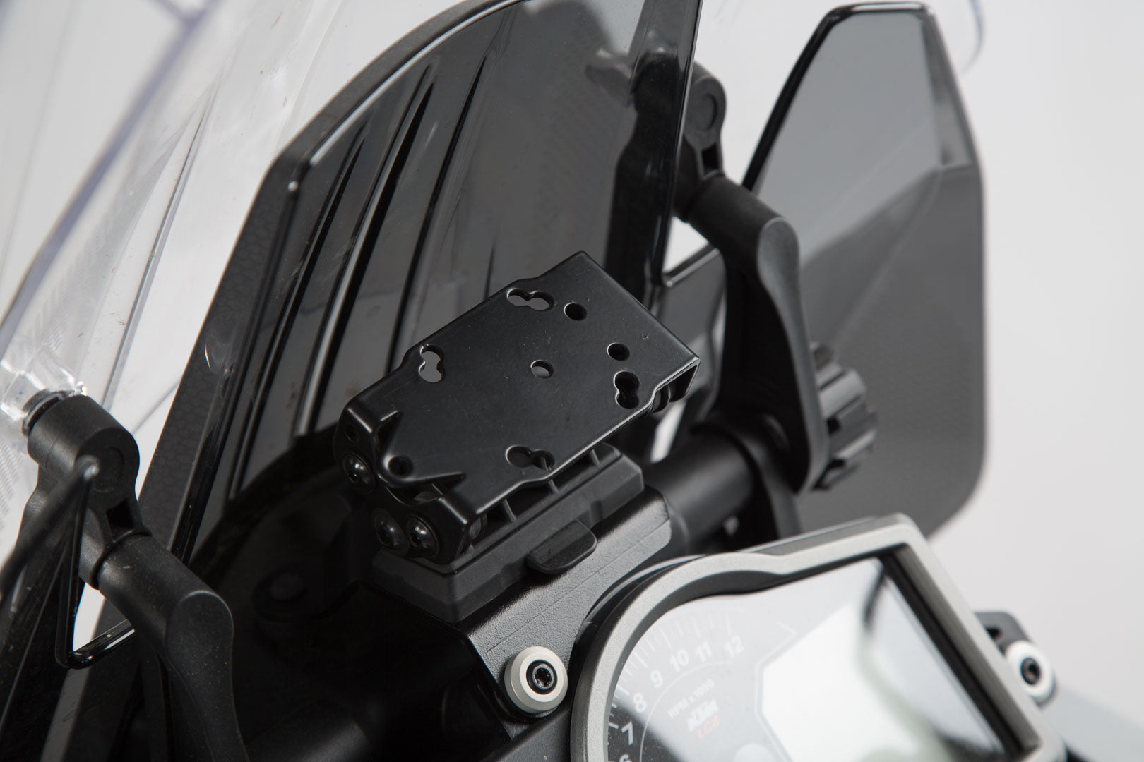 SW-MOTECH GPS MOUNT KTM 1290 SADVENTURE (14-22) GPS.04.588.10000/B
