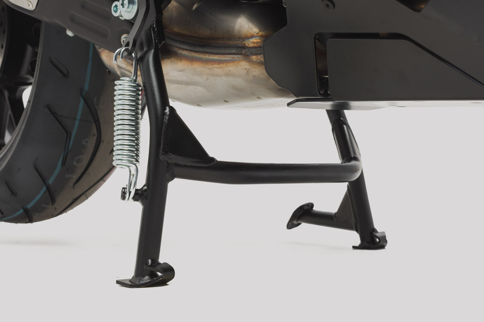 SW-MOTECH CENTERSTAND MT09(13-20) / XSR900(15-21) HPS.06.453.10002/B