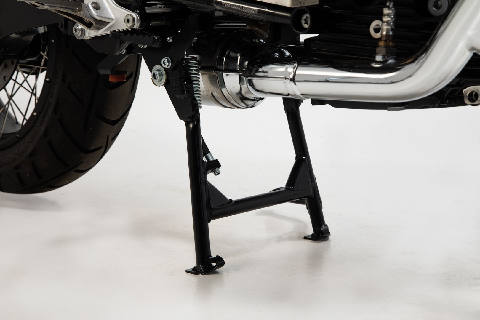 SW-MOTECH CENTERSTAND R9T URBAN/GS/SCRAM (16-22) HPS.07.653.10000/B