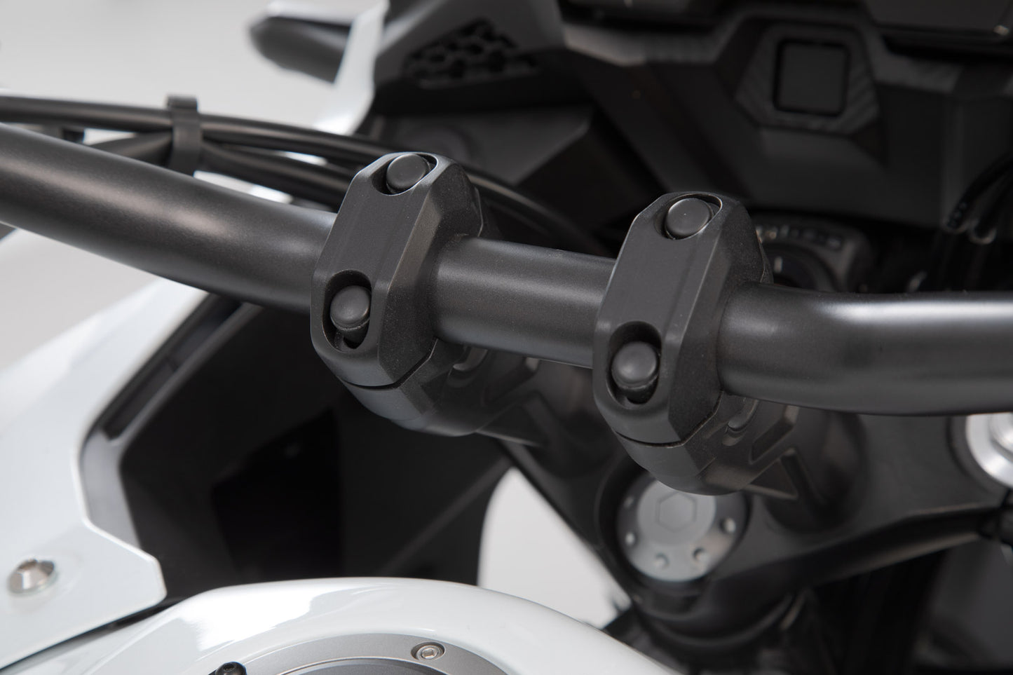SW-MOTECH BAR RISER 20MM FOR 28MM BAR LEH.00.039.24100.20/B