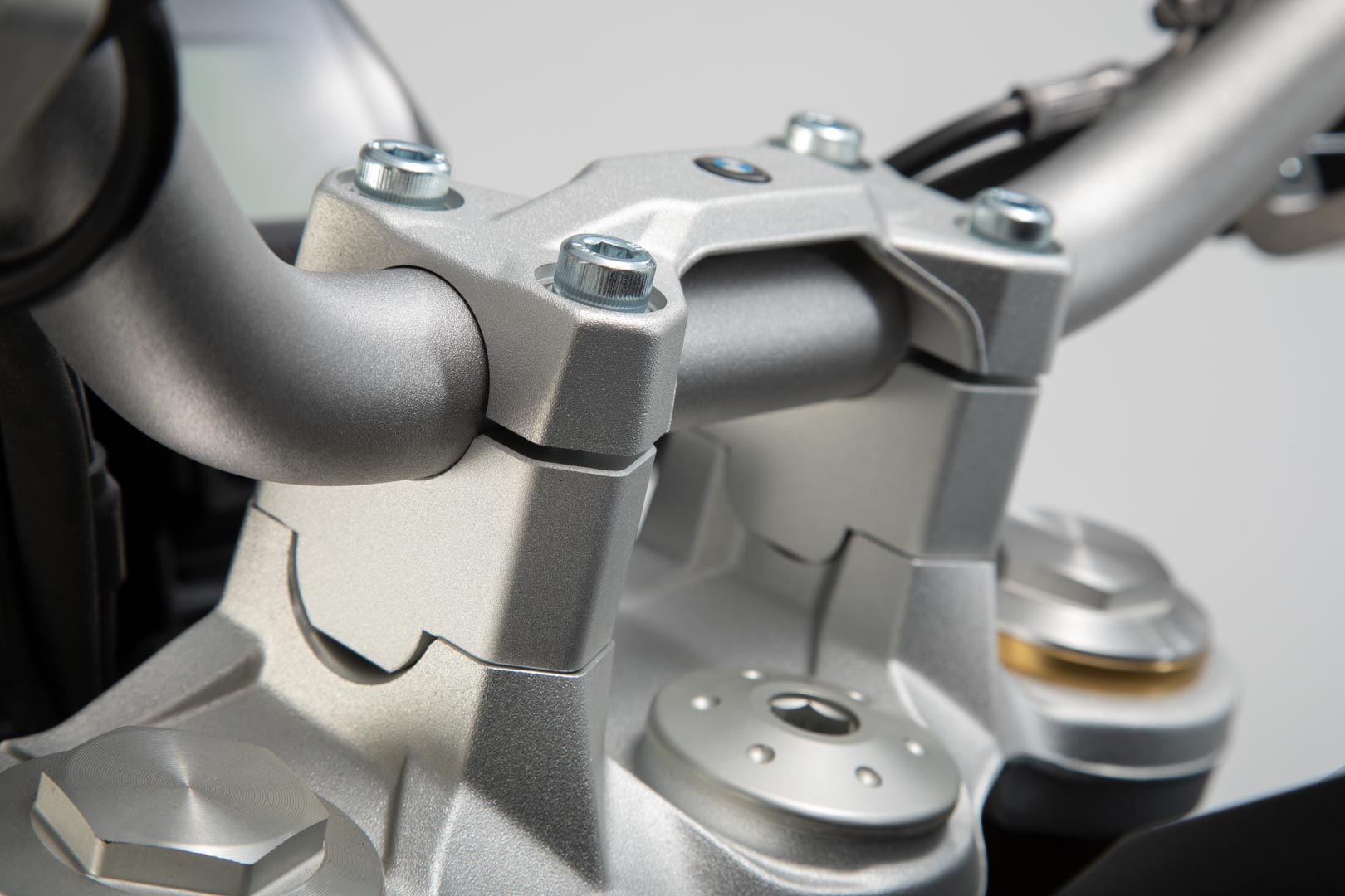 SW-MOTECH BAR RISER 30MM BMW F750GS (17-22) SILVER LEH.07.039.12900/S