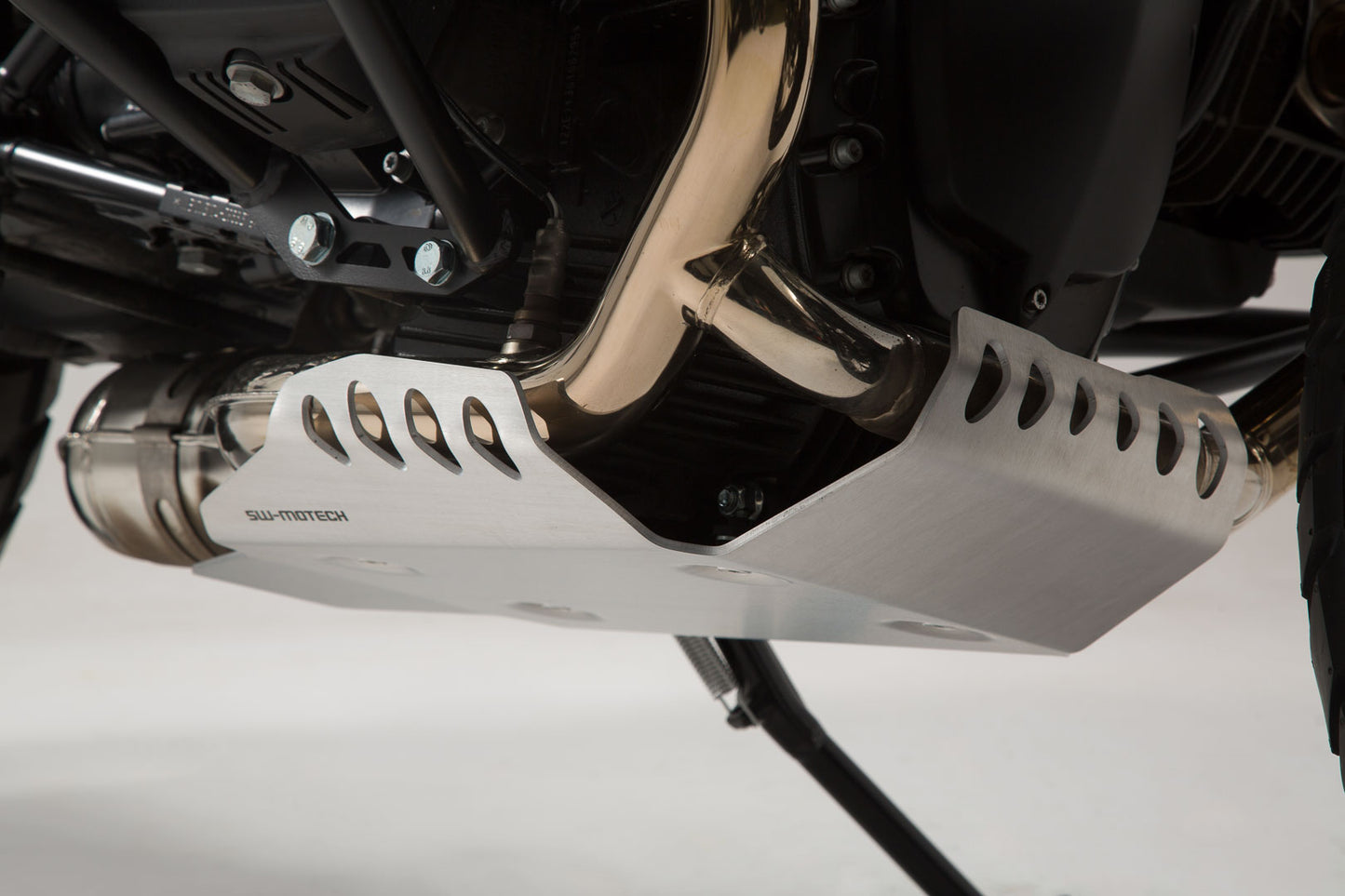 SW-MOTECH ENGINE GUARD BMW R9T/SCRAMBLER/PURE MSS.07.512.10000/S