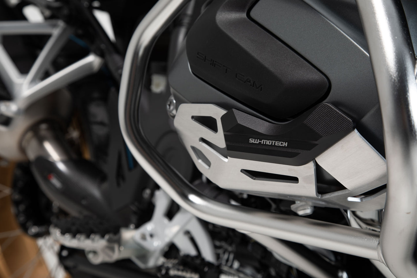 SW-MOTECH CYLINDER GUARD BMW R1250GS / R1250R MSS.07.904.10201