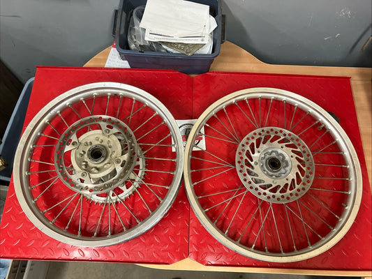 Honda CR250R 2000 Front and rear wheel set 2001