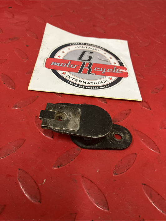 Honda CR250R 2000 Exhaust pipe expansion chamber header stay mount 1997 - 2001