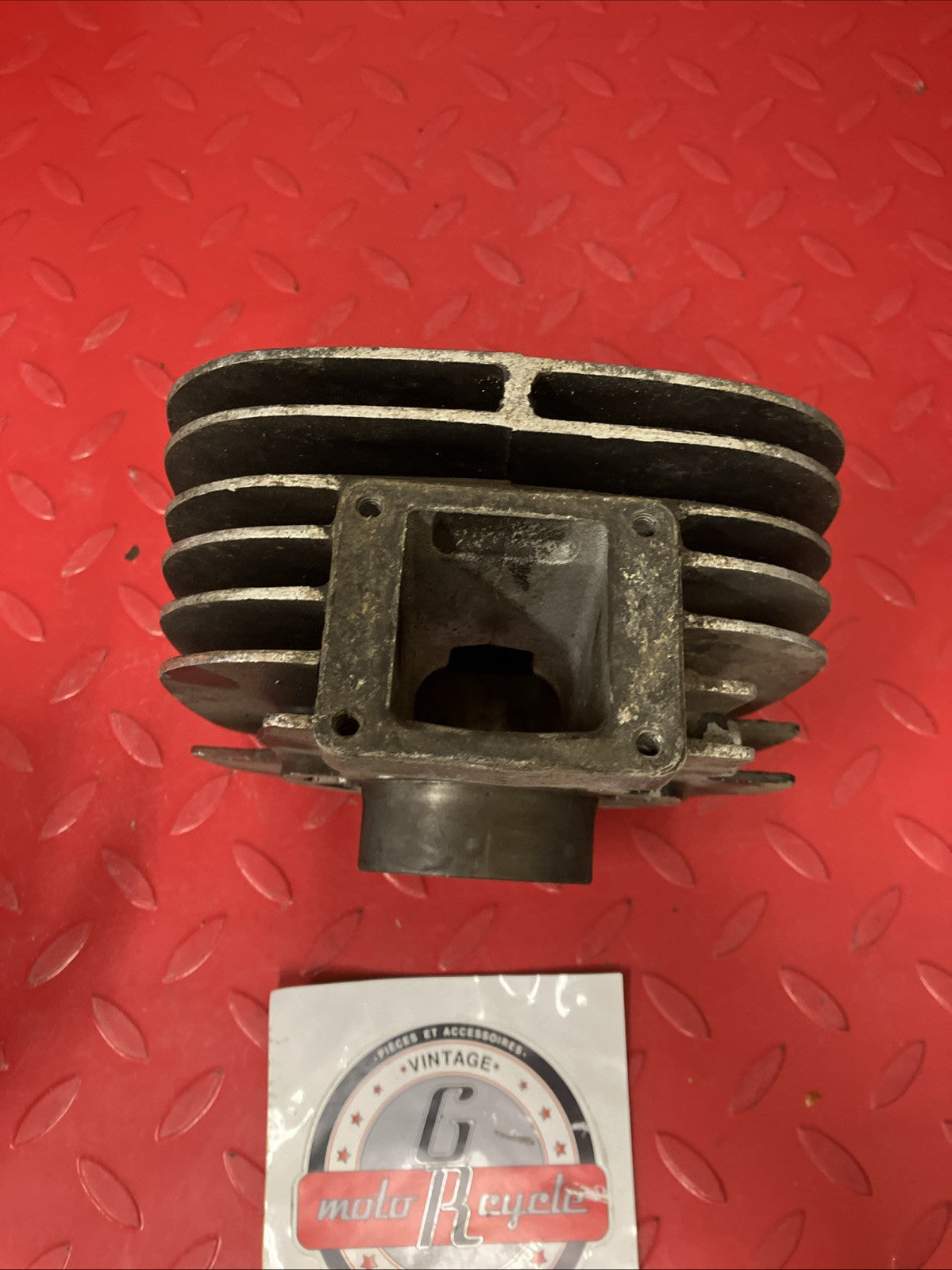 Yamaha DT175 1974 Cylinder jug barrel 1975