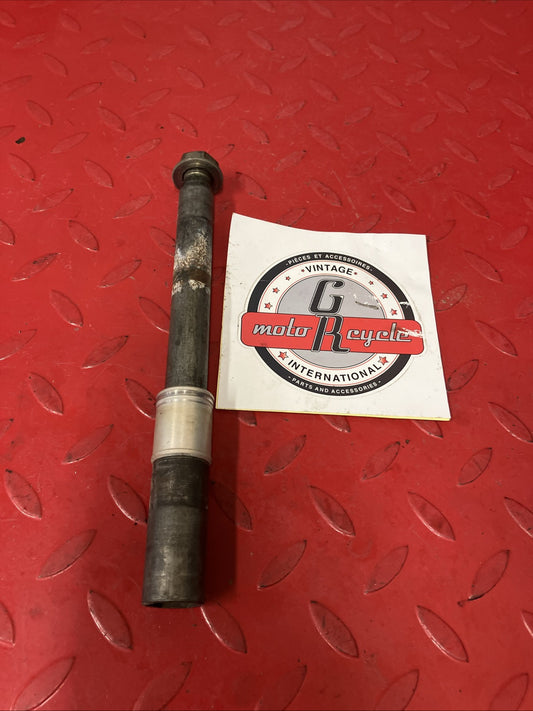 Honda CR250R 2000 Front wheel axle bolt 1995 - 2001 CR125R CR500R