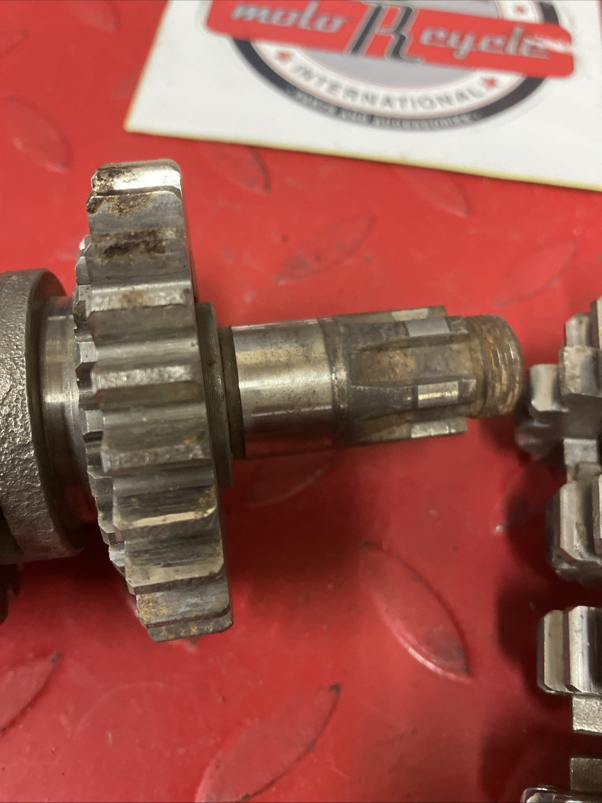 Yamaha YZ125 1981 transmission main counter shaft axle gear