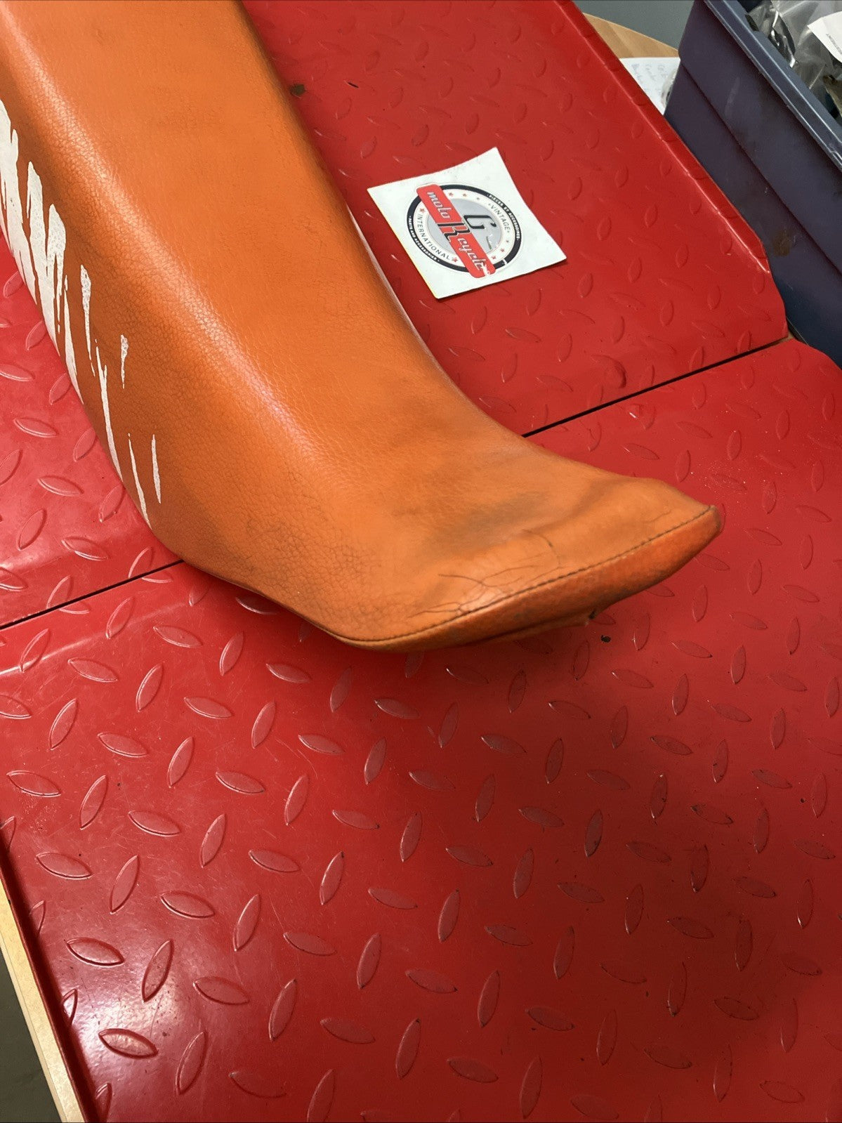 Honda CR250R 1991 Seat saddle pan CR125R CR500R