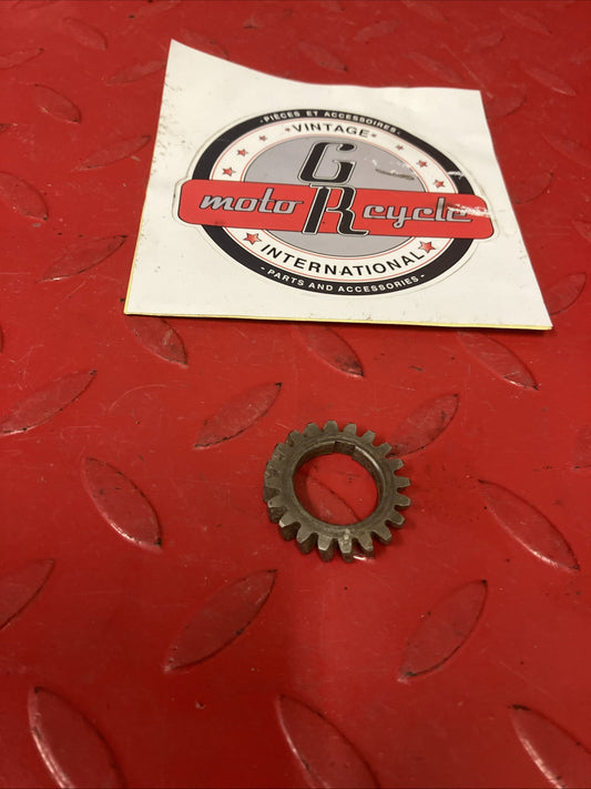 Yamaha YZ125 1981 Water pump drive gear