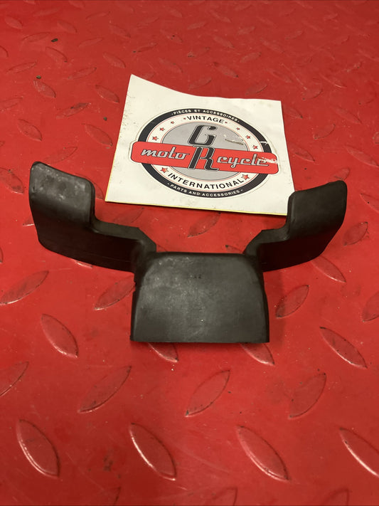 Honda CR250R 2000 Fuel tank reservoir mounting rubber 2001 CR125R