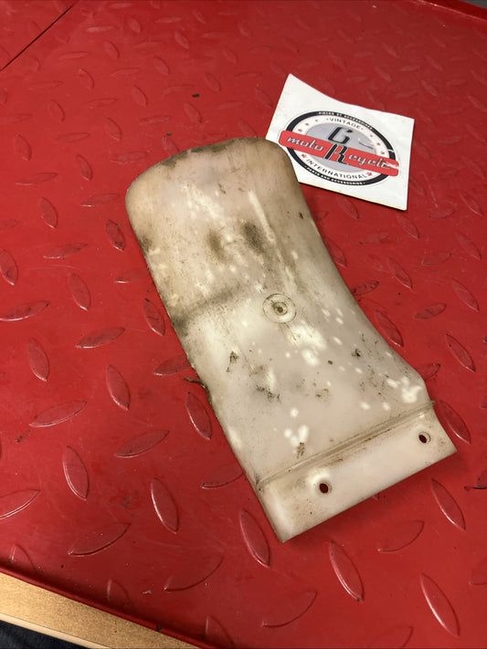 Honda CR250R 2000 Rear inner fender mud splash guard