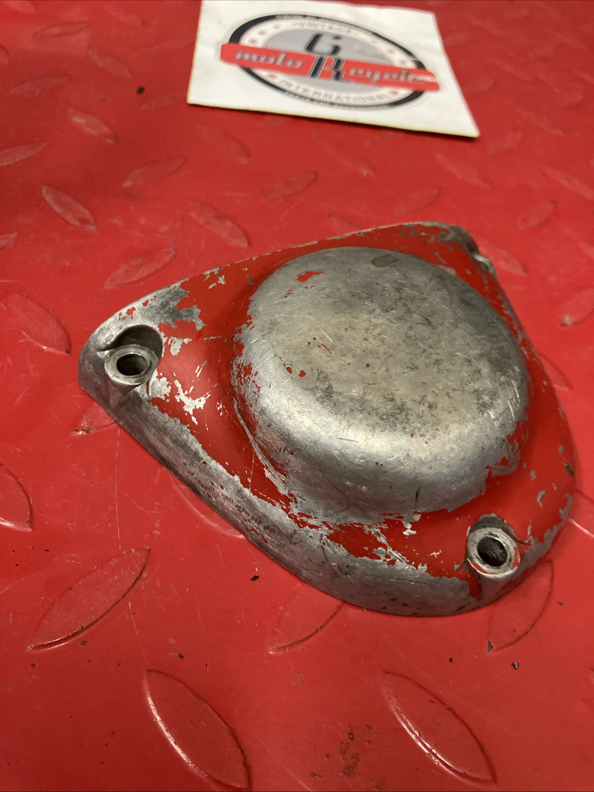 Yamaha DT175 1974 Left crankcase oil pump cover 1975 DT100