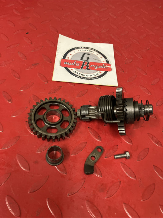 Honda CR250R 2000 kickstarter kick starter spindle shaft idle gear 1996 - 2002