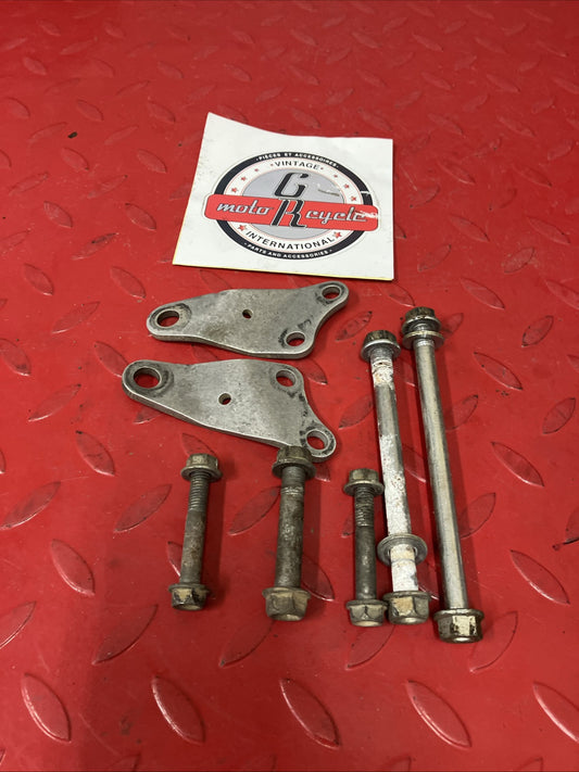 Honda CR250R 2000 Engine motor hanger mounting bolt bracket plate