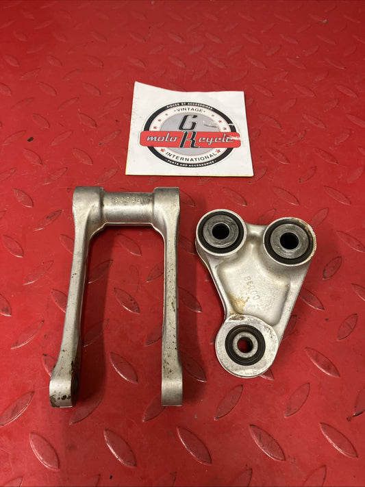 Honda CR250R 2000 Rear shock swingarm linkage dogbone connecting rod 2001