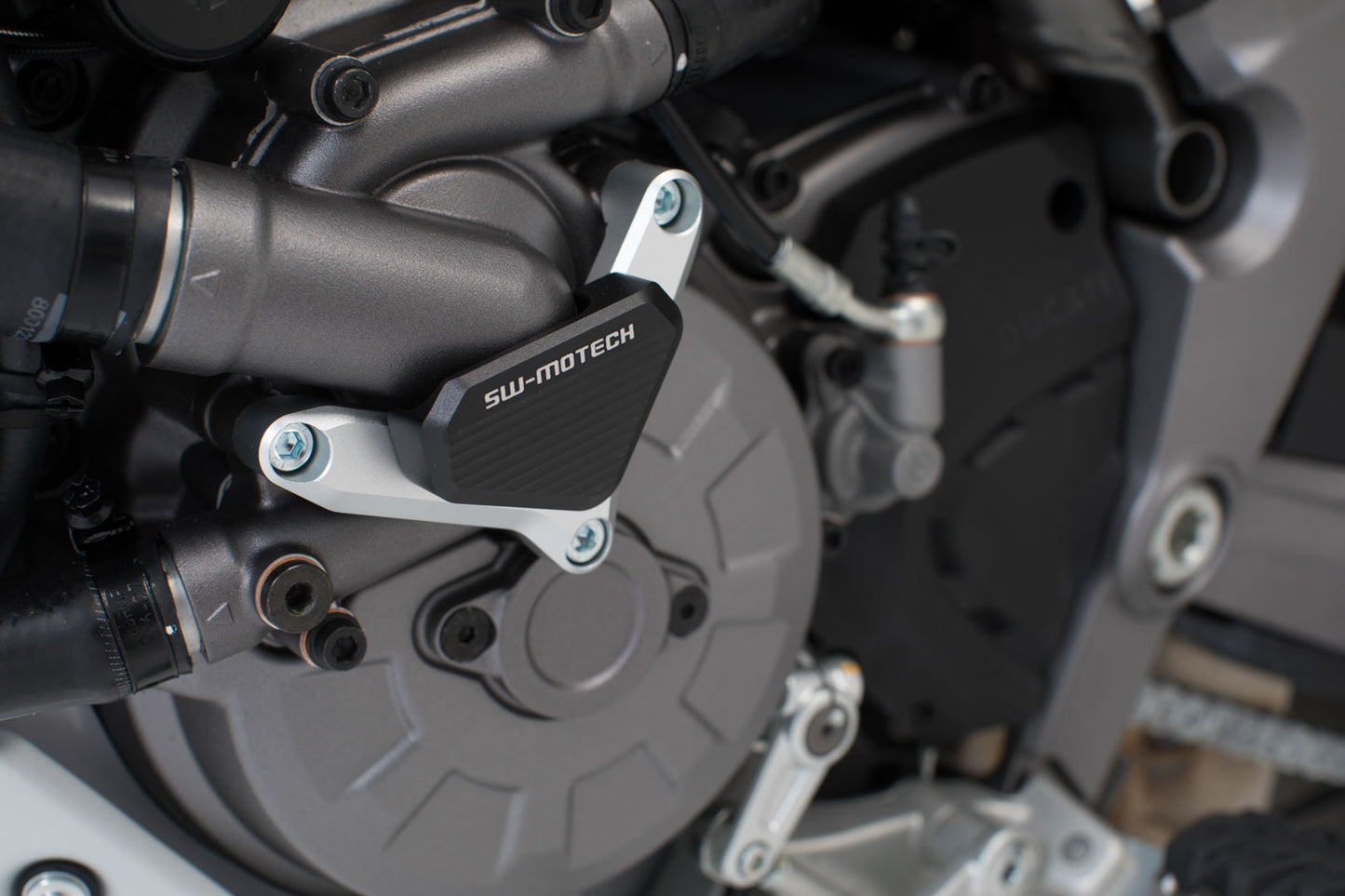 SW-MOTECH WATER PUMP GUARD DUCATI MODELS SCT.22.114.10002