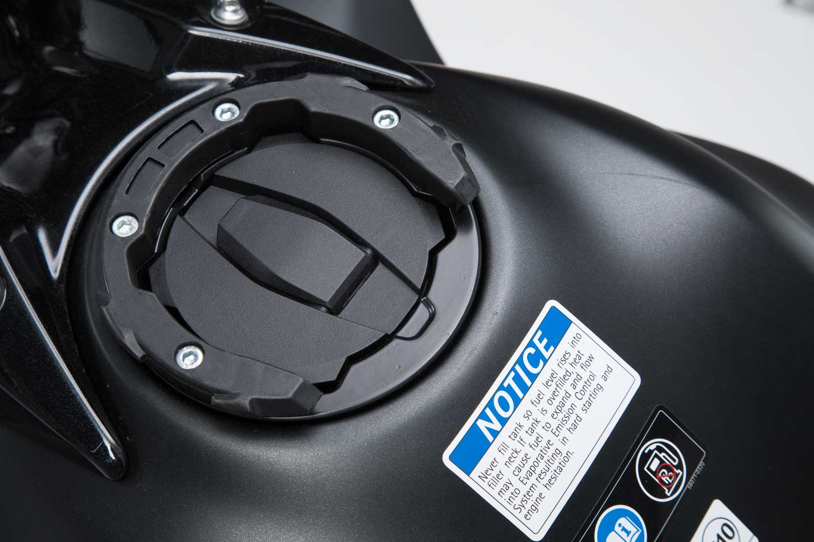 SW-MOTECH EVO TANK RING KAW Z650/NINJA 650 (16-22) TRT.00.640.31200/B